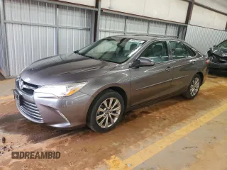 2017 Toyota Camry XLE z VIN 4T1BF1FK3HU699131, wystawiony jako Copart lot #58820105 z przebiegiem 80 344 mil mil oraz Szkoda całkowita • Salvage title. Historia ofert i sprzedaży dostępna na DreamBid. Obrazek 1.