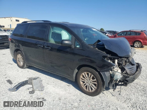 2017 Toyota Sienna XLE Auto Access Seat with VIN 5TDYZ3DC3HS829197, listed as a Copart auction lot 77864334 with 236,171 mi miles and Non Repairable. Bid and sale history available at DreamBid. Image 4.