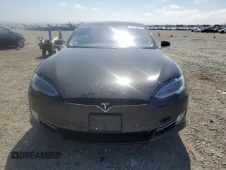 2019 Tesla Model S 100D with VIN 5YJSA1E42KF331240, listed as a Copart auction lot 54713975 with 43,940 mi miles and Salvage title. Bid and sale history available at DreamBid. Image 5.