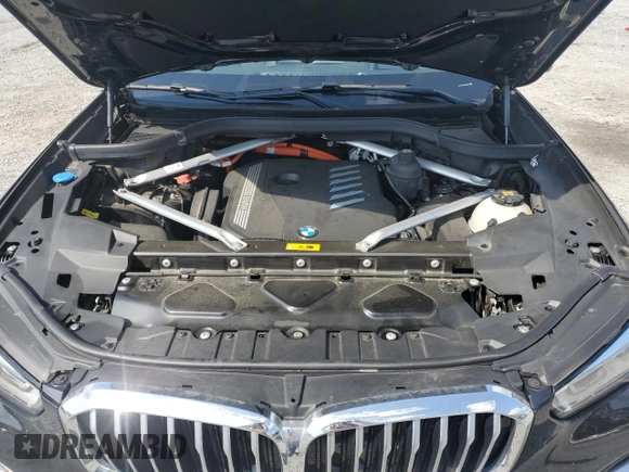 2021 BMW X5 xDrive45e with VIN 5UXTA6C02M9F50974, listed as a Copart auction lot 56358745 with 46,945 mi miles and Salvage title. Bid and sale history available at DreamBid. Image 12.
