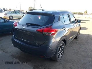 2019 Nissan Kicks S with VIN 3N1CP5CU0KL565247, listed as a IAAI auction lot 41627267 with 92,049 mi miles. Bid and sale history available at carsss.com. Image 4.