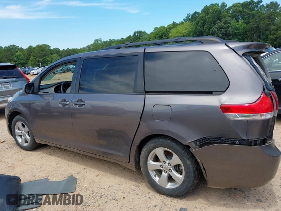 2011 Toyota Sienna LE AAS с VIN 5TDKK3DC9BS004718, выставлен на аукционе IAAI как лот 42602726 с пробегом 172 133 миль миль и . История ставок и продаж доступна на DreamBid. Изображение 14.