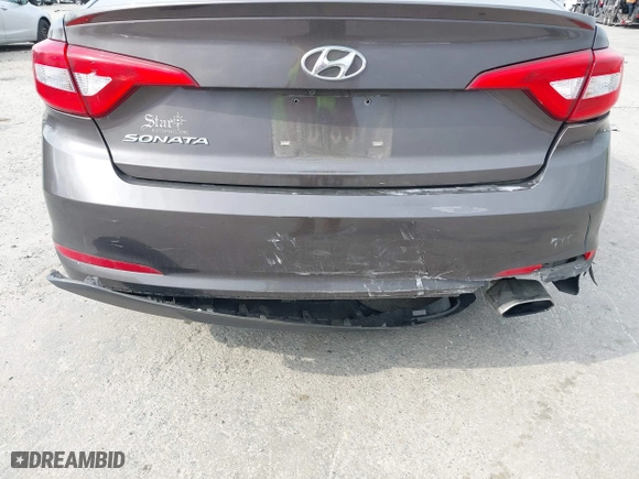 2015 Hyundai Sonata 2.4L SE with VIN 5NPE24AF8FH185663, listed as a IAAI auction lot 42029560 with 93,342 mi miles. Bid and sale history available at carsss.com. Image 6.