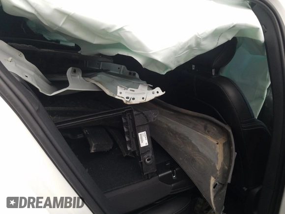 2023 Volvo XC40 Ultimate Dark Theme z VIN YV4L12UX8P2952575, wystawiony jako Copart lot #72947074 z przebiegiem Nie podano mil oraz Szkoda całkowita • Salvage title. Historia ofert i sprzedaży dostępna na DreamBid. Obrazek 11.