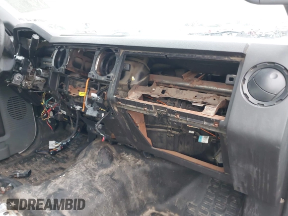 2011 Ford F-350 with VIN 1FT7X3AT9BEC25155, listed as a IAAI auction lot 42087821 with Not provided miles and . Bid and sale history available at DreamBid. Image 17.