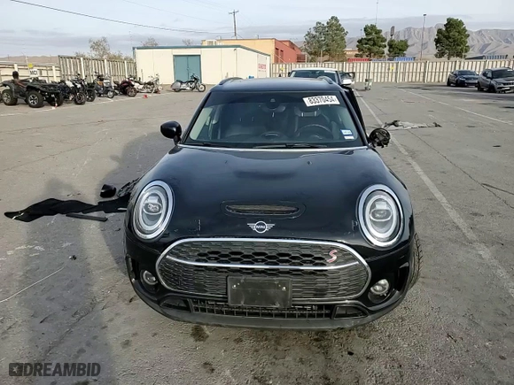 2020 MINI Clubman Cooper S with VIN WMWXJ1C03L2L67526, listed as a Copart auction lot 83370454 with 32,927 mi miles and Salvage Title. Bid and sale history available at carsss.com. Image 11.