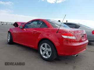 2008 Mercedes-Benz SLK 280 z VIN WDBWK54F58F176503, wystawiony jako IAAI lot #42215431 z przebiegiem 78 342 mil mil oraz . Historia ofert i sprzedaży dostępna na DreamBid. Obrazek 3.