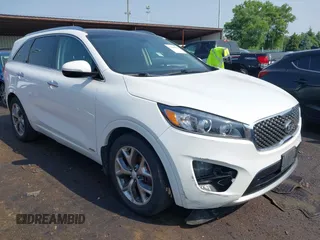 2016 Kia Sorento SX z VIN 5XYPKDA59GG102251, wystawiony jako IAAI lot #42290903 z przebiegiem 113 000 mil mil oraz . Historia ofert i sprzedaży dostępna na DreamBid. Obrazek 1.