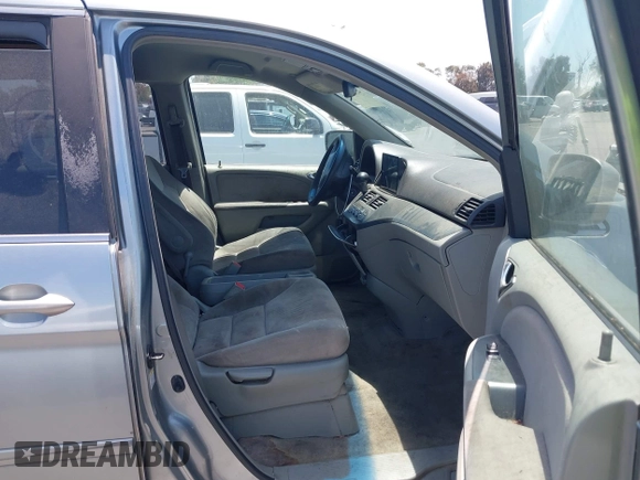 2005 Honda Odyssey EX with VIN 5FNRL38415B086709, listed as a IAAI auction lot 42308829 with 187,351 mi miles and . Bid and sale history available at DreamBid. Image 5.