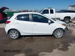 2014 Mazda 2 Sport with VIN JM1DE1KY0E0175562, listed as a IAAI auction lot 42023803 with 247,411 mi miles and . Bid and sale history available at carsss.com. Image 13.