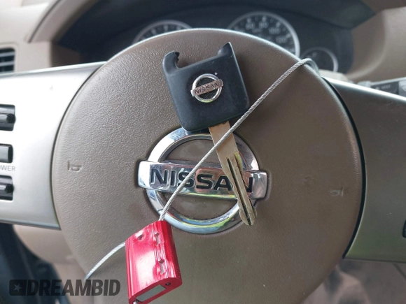 2007 Nissan Pathfinder S z VIN 5N1AR18U17C601154, wystawiony jako IAAI lot #40690847 z przebiegiem 233 307 mil mil oraz . Historia ofert i sprzedaży dostępna na DreamBid. Obrazek 11.