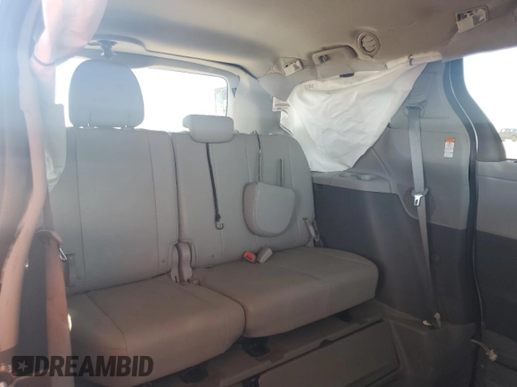 2017 Toyota Sienna XLE Auto Access Seat with VIN 5TDYZ3DC8HS838428, listed as a Copart auction lot 61924935 with 93,836 mi miles and Salvage title. Bid and sale history available at DreamBid. Image 11.