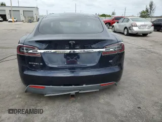 2014 Tesla Model S 60 with VIN 5YJSA1H16EFP51363, listed as a Copart auction lot 59960075 with 106,338 mi miles and Clean title. Bid and sale history available at DreamBid. Image 6.