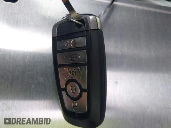 2018 Ford F-250 XL с VIN 1FT7W2BT9JEC77105, выставлен на аукционе IAAI как лот 42187476 с пробегом 211 051 миль миль и . История ставок и продаж доступна на DreamBid. Изображение 11.