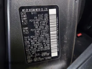 2011 Nissan Juke SL with VIN JN8AF5MV1BT028708, listed as a IAAI auction lot 42001833 with 167,580 mi miles. Bid and sale history available at carsss.com. Image 9.