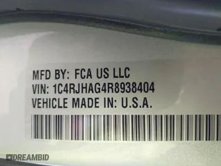 2024 Jeep Grand Cherokee Altitude with VIN 1C4RJHAG4R8938404, listed as a IAAI auction lot 41421214 with 12,644 mi miles. Bid and sale history available at carsss.com. Image 9.