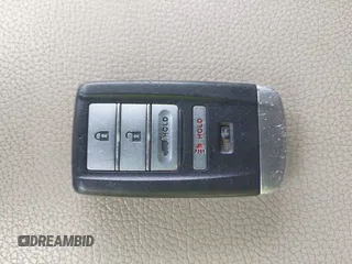 2014 Acura MDX with VIN 5FRYD4H21EB013027, listed as a IAAI auction lot 42040156 with 146,763 mi miles and . Bid and sale history available at DreamBid. Image 11.