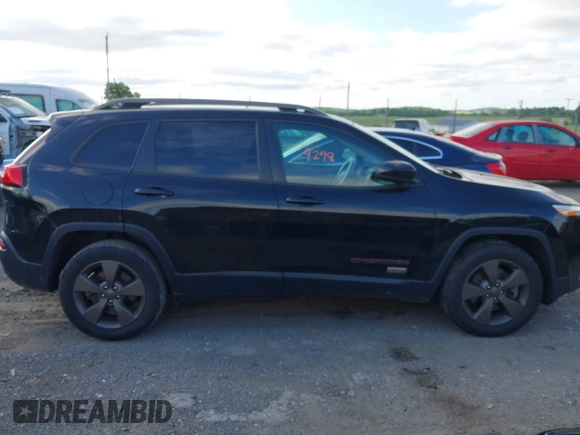 2017 Jeep Cherokee Latitude z VIN 1C4PJMCS4HW512630, wystawiony jako IAAI lot #42279298 z przebiegiem 77 329 mil mil oraz . Historia ofert i sprzedaży dostępna na DreamBid. Obrazek 13.