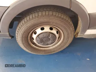 2015 Ford Transit Cargo с VIN 1FTNE1YM5FKB01049, выставлен на аукционе IAAI как лот 42844537 с пробегом 260 686 миль миль и . История ставок и продаж доступна на DreamBid. Изображение 3.