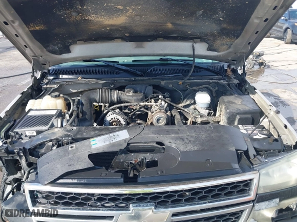 2006 Chevrolet Silverado 1500 Work Truck with VIN 3GCEC14X96G157606, listed as a IAAI auction lot 41608801 with 226,617 mi miles. Bid and sale history available at carsss.com. Image 10.