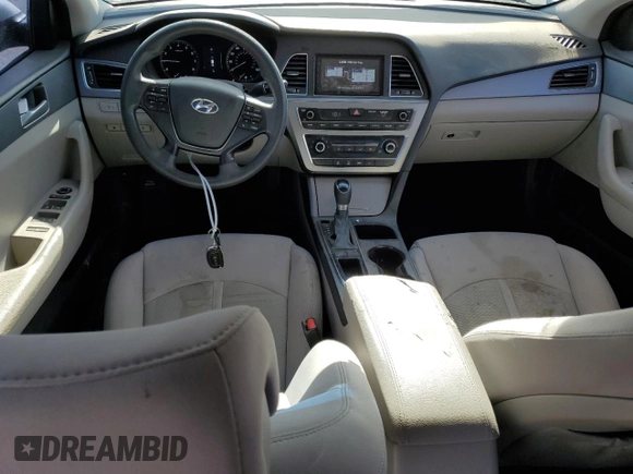 2016 Hyundai Sonata SE с VIN 5NPE24AF3GH377977, выставлен на аукционе Copart как лот 52004995 с пробегом 136 199 миль миль и Списание • Salvage title. История ставок и продаж доступна на DreamBid. Изображение 8.