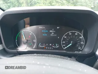 2022 Ford Maverick XL z VIN 3FTTW8E31NRA72460, wystawiony jako IAAI lot #42320529 z przebiegiem 49 990 mil mil oraz . Historia ofert i sprzedaży dostępna na DreamBid. Obrazek 7.