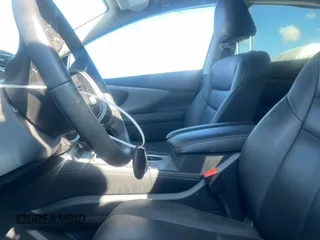 2023 Nissan Murano SV z VIN 5N1AZ2BJ0PC138069, wystawiony jako Copart lot #41884095 z przebiegiem 15 443 mil mil oraz Szkoda całkowita • Salvage title. Historia ofert i sprzedaży dostępna na DreamBid. Obrazek 7.