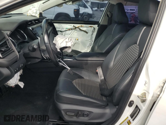 2019 Toyota Camry LE with VIN 4T1B11HK4KU812880, listed as a Copart auction lot 54575955 with 89,655 mi miles and Clean Title. Bid and sale history available at carsss.com. Image 7.
