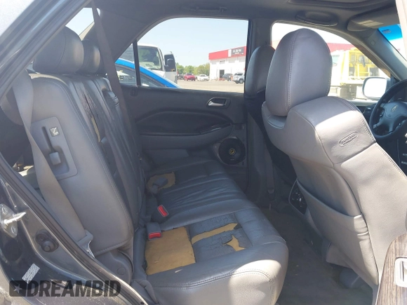 2006 Acura MDX Touring w/Navi with VIN 2HNYD18836H514303, listed as a IAAI auction lot 41972767 with 263,870 mi miles. Bid and sale history available at carsss.com. Image 8.