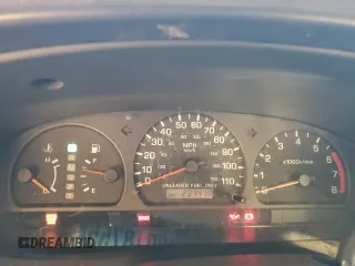 2000 Nissan Frontier XE z VIN 1N6DD21S5YC340513, wystawiony jako Copart lot #89018755 z przebiegiem 237 418 mil mil oraz Szkoda całkowita • Salvage title. Historia ofert i sprzedaży dostępna na DreamBid. Obrazek 9.