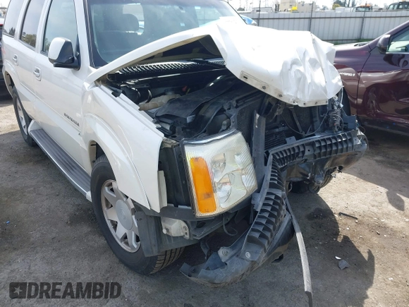 2005 Cadillac Escalade z VIN 1GYEC63N25R200026, wystawiony jako IAAI lot #41761210 z przebiegiem 226 747 mil mil oraz . Historia ofert i sprzedaży dostępna na DreamBid. Obrazek 20.