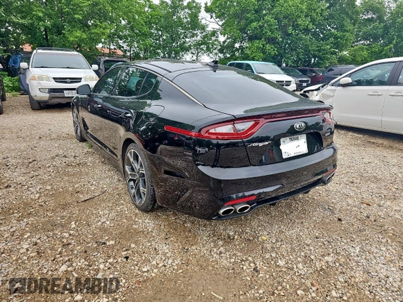 2018 Kia Stinger GT2 with VIN KNAE55LCXJ6016776, listed as a Copart auction lot 55637905 with 57,767 mi miles and Clean Title. Bid and sale history available at carsss.com. Image 3.
