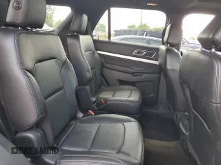2017 Ford Explorer XLT z VIN 1FM5K8D81HGD02295, wystawiony jako Copart lot #62638805 z przebiegiem 83 614 mil mil oraz Czysty tytuł • Clean title. Historia ofert i sprzedaży dostępna na DreamBid. Obrazek 11.