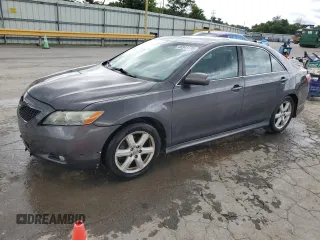 2008 Toyota Camry LE z VIN 4T1BE46K48U242204, wystawiony jako Copart lot #58941775 z przebiegiem 248 690 mil mil oraz Szkoda całkowita • Salvage title. Historia ofert i sprzedaży dostępna na DreamBid. Obrazek 1.
