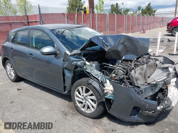 2013 Mazda 3 i Touring with VIN JM1BL1L85D1706095, listed as a IAAI auction lot 41938796 with 212,461 mi miles and . Bid and sale history available at carsss.com. Image 1.