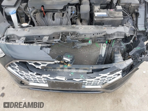 2018 Hyundai Sonata Sport with VIN 5NPE34AF0JH710477, listed as a IAAI auction lot 42104684 with 158,260 mi miles and . Bid and sale history available at carsss.com. Image 6.