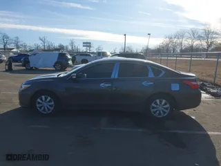 2017 Nissan Altima 2.5 SR with VIN 1N4AL3AP9HC133798, listed as a IAAI auction lot 41582890 with 57,440 mi miles. Bid and sale history available at carsss.com. Image 14.