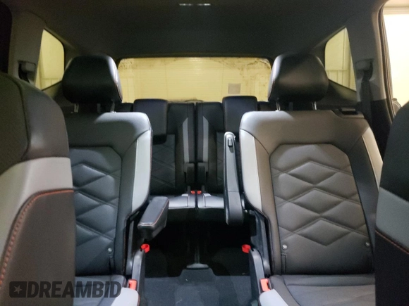 2024 Volkswagen Atlas Peak Edition SE with VIN 1V2CR2CA4RC581662, listed as a Copart auction lot 45403425 with 8,151 mi miles and Salvage title. Bid and sale history available at DreamBid. Image 10.