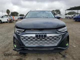 2024 Audi Q8 e-tron Premium Plus z VIN WA15AAGE3RB008258, wystawiony jako Copart lot #78146344 z przebiegiem 12 264 mil mil oraz Szkoda całkowita • Salvage title. Historia ofert i sprzedaży dostępna na DreamBid. Obrazek 5.