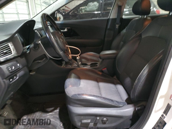2017 Kia Niro EX with VIN KNDCC3LC0H5055039, listed as a Copart auction lot 51943185 with 115,571 mi miles and Clean Title. Bid and sale history available at carsss.com. Image 7.