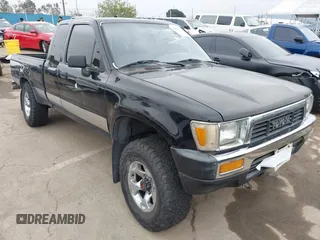 1990 Toyota Pickup с VIN JT4RN13P3L6014063, выставлен на аукционе IAAI как лот 41895096 с пробегом 216 328 миль миль и . История ставок и продаж доступна на DreamBid. Изображение 1.