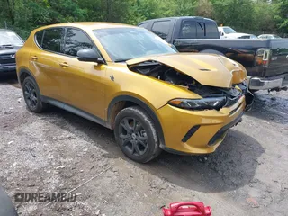 2024 Dodge Hornet GT with VIN ZACNDFAN4R3A41186, listed as a IAAI auction lot 42193718 with 22,029 mi miles and . Bid and sale history available at DreamBid. Image 1.