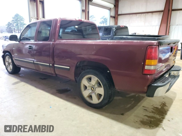 2000 Chevrolet Silverado 1500 LS with VIN 2GCEC19V2Y1344835, listed as a Copart auction lot 45058925 with 251,702 mi miles and Clean Title. Bid and sale history available at carsss.com. Image 2.