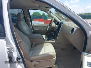 2007 Mercury Mountaineer z VIN 4M2EU47E87UJ21777, wystawiony jako IAAI lot #42206260 z przebiegiem 182 072 mil mil oraz . Historia ofert i sprzedaży dostępna na DreamBid. Obrazek 5.