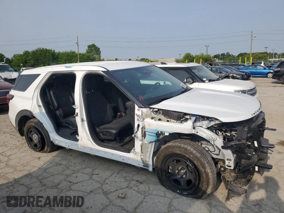 2025 Ford Explorer with VIN 1FM5K8AC2SGB54190, listed as a Copart auction lot 58993845 with 1,826 mi miles and Salvage title. Bid and sale history available at DreamBid. Image 4.