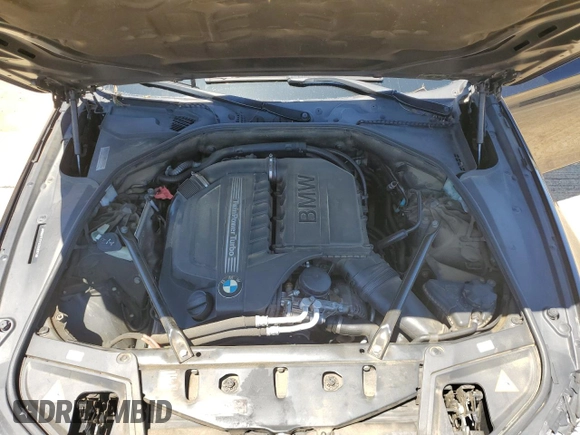 2012 BMW 5 Series 535i z VIN WBAFR7C51CC808325, wystawiony jako Copart lot #57552695 z przebiegiem 167 528 mil mil oraz Szkoda całkowita • Salvage title. Historia ofert i sprzedaży dostępna na DreamBid. Obrazek 11.