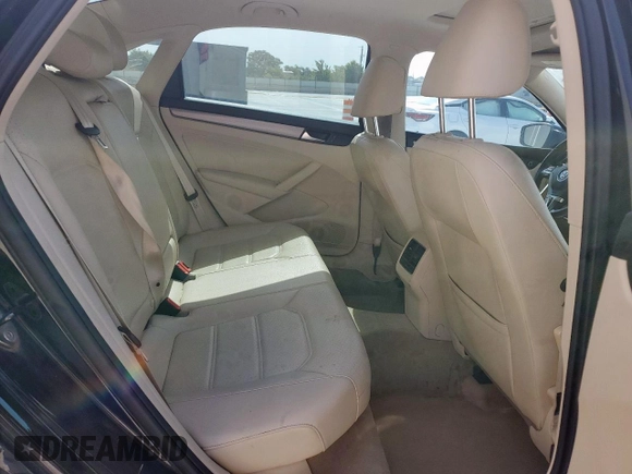 2014 Volkswagen Passat SE z VIN 1VWBN7A35EC066557, wystawiony jako Copart lot #57065545 z przebiegiem 112 154 mil mil oraz Szkoda całkowita • Salvage title. Historia ofert i sprzedaży dostępna na DreamBid. Obrazek 10.