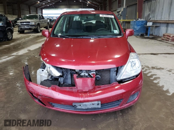 2008 Nissan Versa S z VIN 3N1BC11E18L391581, wystawiony jako Copart lot #56108515 z przebiegiem 172 996 mil mil oraz Szkoda całkowita • Salvage title. Historia ofert i sprzedaży dostępna na DreamBid. Obrazek 5.