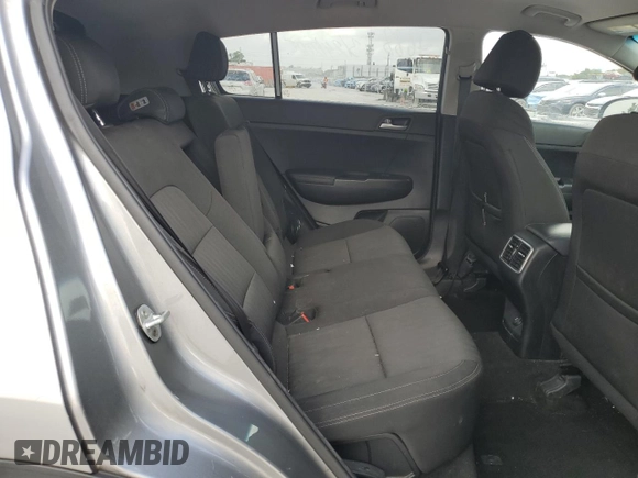 2019 Kia Sportage LX with VIN KNDPM3AC2K7598809, listed as a Copart auction lot 51320525 with 141,826 mi miles and Salvage Title. Bid and sale history available at carsss.com. Image 10.