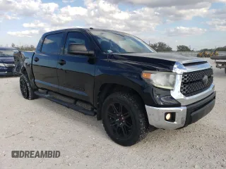 2018 Toyota Tundra 2WD SR5 with VIN 5TFEM5F11JX131082, listed as a Copart auction lot 82617924 with 105,481 mi miles and Salvage Title. Bid and sale history available at carsss.com. Image 4.